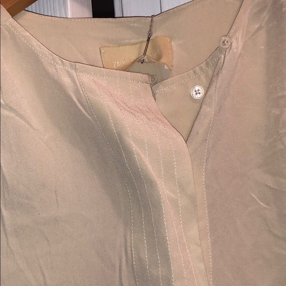 off white blouse - Picture 3 of 5